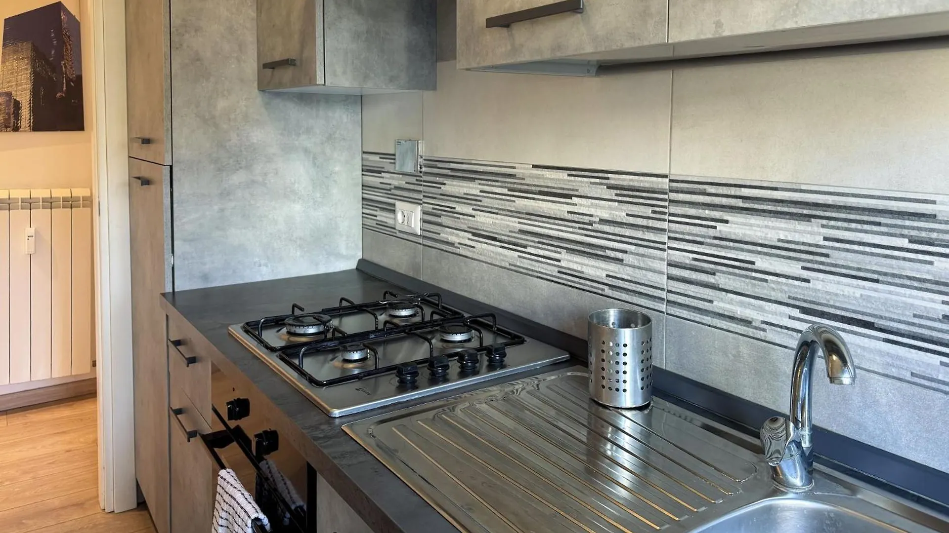 Jhhit Tuscolana Suite 01 With Terrace Roma Apartamento